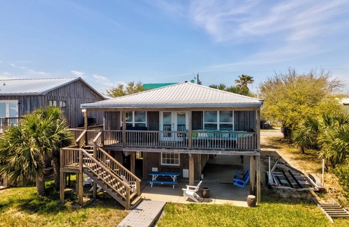 Royal Lagoons House | Waterfront, Boat Slip, Fish Camp - Sunny Side Up II