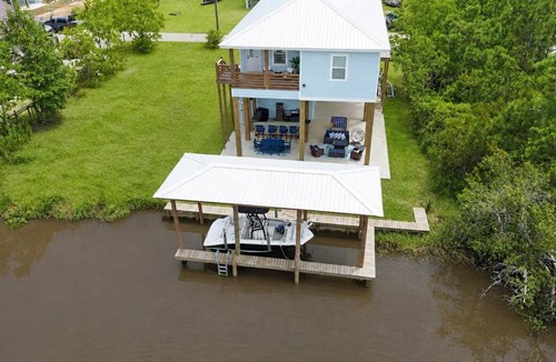 Shoreline Park House | Waterfront Canal Retreat w/Dock and Patio