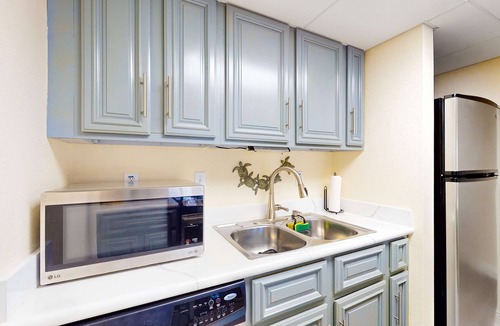 Villa Sabine Condo | Waterfront condo in Pensacola Beach with breathtaking balcony views, W/D & AC