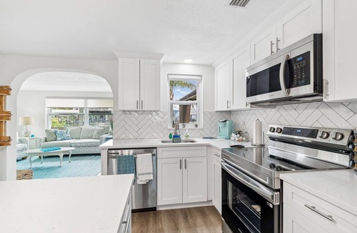 Hudson Beach Estates House | Waterfront Escape/Pool, Kayaks & Gulf Access