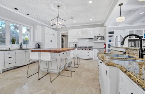 East Fort Lauderdale House | Waterfront Estate with Pool and Dock