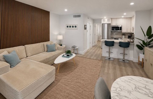 Coral Ridge Apartment | waterfront Fort Lauderdale condo with heated pool free parking king bed