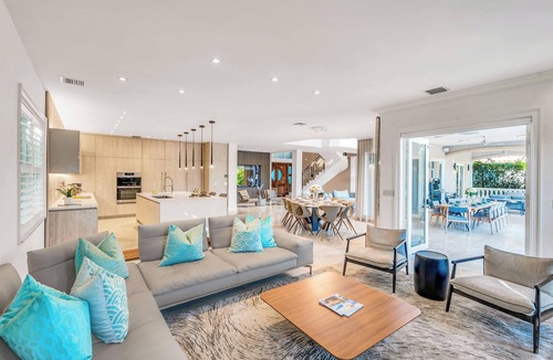 Coral Ridge Villa | Waterfront | Heated Pool | Canal View & Access | Paloma Key | VlLLAS