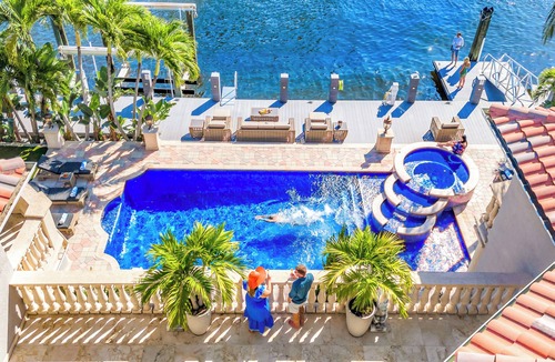 Coral Ridge Villa | Waterfront | Heated Pool | Canal View & Access | Paloma Key | VlLLAS