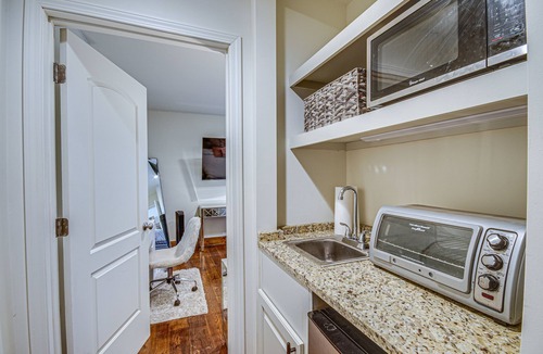 Tougaloo House | Waterfront Home w/3 Decks, Fire Pits and Hot Tub!