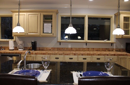 Florence House | Waterfront Lake House on Wilson Lake