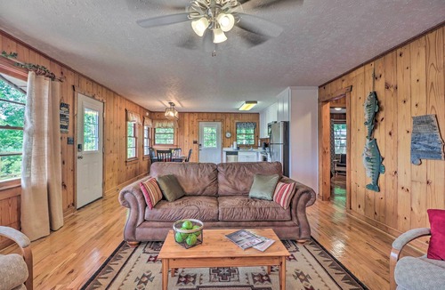 Little Kowaliga House | Waterfront Lake Martin Home w/Grill & Beach!