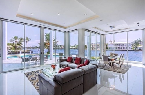 Bay Colony House | Waterfront Luxury Retreat on the Intracoastal