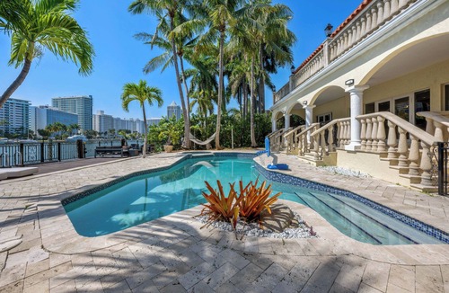 North Bay Village House | Waterfront Miami Beach Mansion, Grill, Private Pool, Guest House, Gated