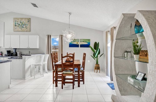 Indian Point House | Waterfront Oasis – 4BR Pool & Spa