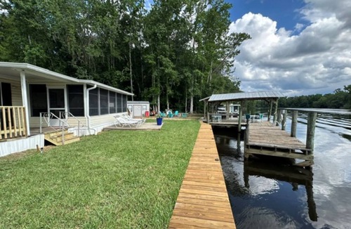 Satsuma House | WATERFRONT RETREAT ON DEEP RIVER WITH LG DOCK AMAZING VIEWS & WILDLIFE