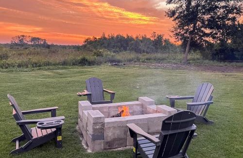Groveland House | Waterfront Views! Countryside Cabin in Clermont