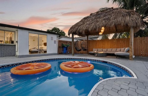 Ojus House | Waterfront Villa 5 min Aventura Cool Amenities