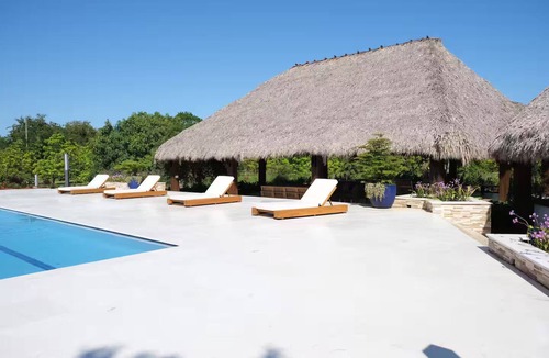 Ludlam House | Welcome to Casa Hibiscus, your private tropical escape in Miami! 4-bd, 4-baths