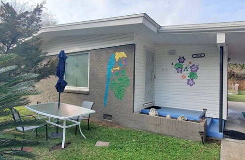 South Pensacola House | Welcome to Parrot Perch. Large & Comfortable Studio