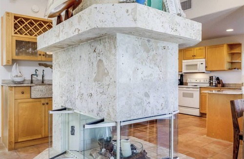 Ocean Shores House | Welcome to “Salty Dog” - named after the old sea captain, this beautiful house directly on the Atlantic Ocean is decorated throughout with a nautical theme. With the breathtaking view of the ocean out your back door you will feel as though you are ac
