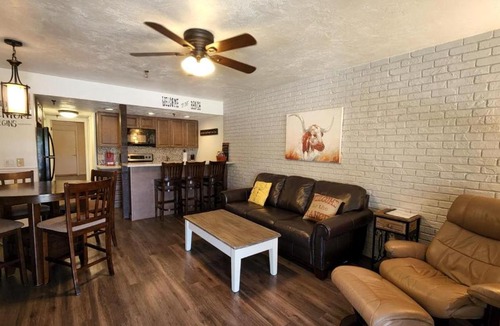 River Ranch Apartment | Welcome to the Ranch! Spacious LUXURY FAMILY SUITE 202