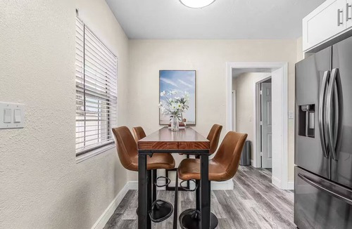 Sarasota House | Welcome to Tropical Breeze Oasis w/heated pool and relaxing back yard & patio