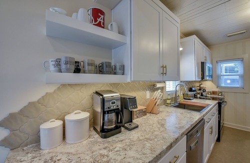 Forest Lake House | Welcome to Urban Retreat!