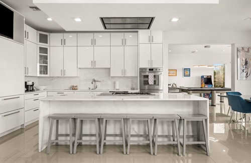 Villa Primera House | Welcome to your luxury retreat on Pensacola Beach, where opulence meets Paradise