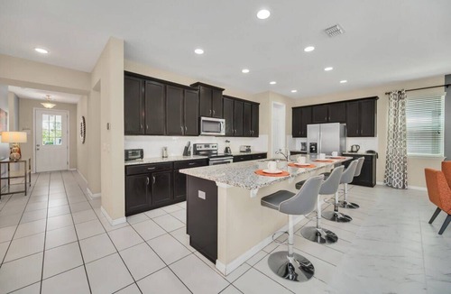 Florida Central Atlantic Coast House | West-Facing House with Private Pool & Hot Tub