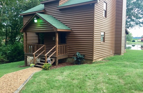 Town Creek Cabin | Wilson Lake, Private Dock, Pool, RTJ Golf Close by Still have summer dates