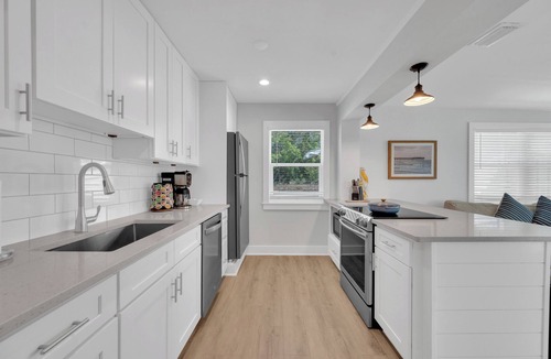 North River Shores House | Winter Getaway Stuart - Bring your truck, boat or RV - Large Fenced Yard