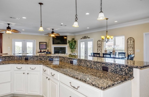 Villa Primera House | Wonderful 6 BR 3.5 BTH, Elevated Family Beach Home w/2800+ Living Sq Ft!