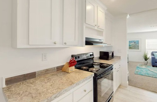Taylor Creek House | Work and Stay Near the Boat Ramp