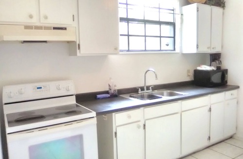 Reddick Apartment | WORLD EQUESTRIAN CENTER just 10mi south, 1/1 PRIVATE APT HORSES & PETS WELCOME!