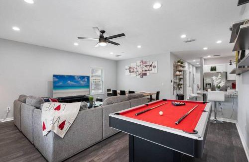 Ybor City Apartment | Ybor City Group Home Game Room & Sleeps 12 Tampa