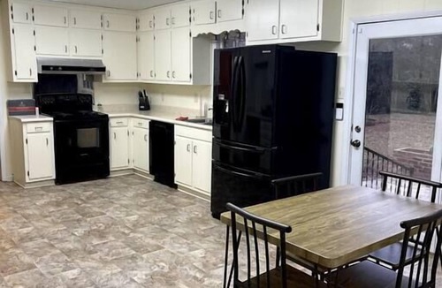 Huntsville House | You won't want to leave!