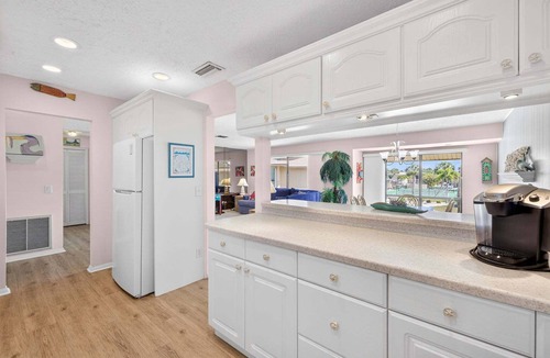 Sanibel Condo | Your peaceful Sanibel island retreat awaits at Blind Pass G206