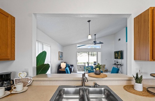 Westridge House | Your perfect May getaway, great pricesBook Now!