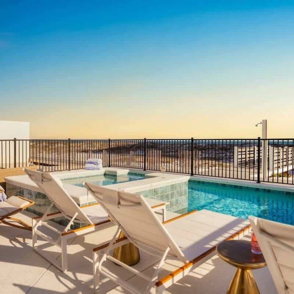 Beachfront Luxury w/Pool & Elevator