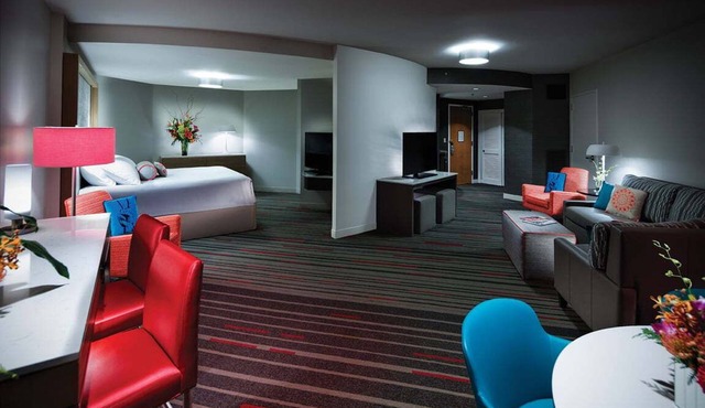1-Bedroom Suite at a 4⭐️ Hotel