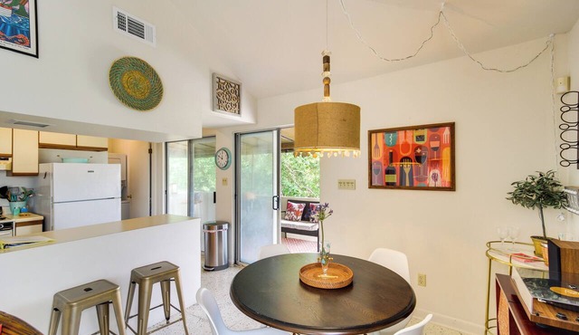 1 Block to Beach: Biloxi Hidden Gem w/Gulf View