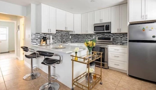 2 Bedroom 687397 by Houzlet