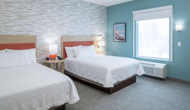 2 Breezy 2 Queen Studios w/BBQ & Breakfast | Near Port Canaveral