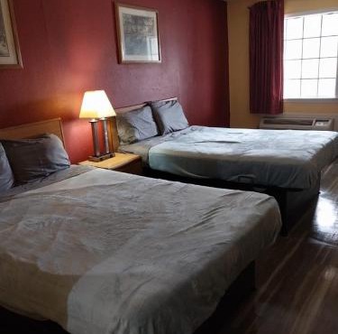 2 Double Beds Hotel Room 208