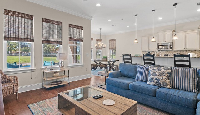 2 Golf Carts Included Golf Front Sandestin Home Mins to Baytowne Wharf in Miramar Beach