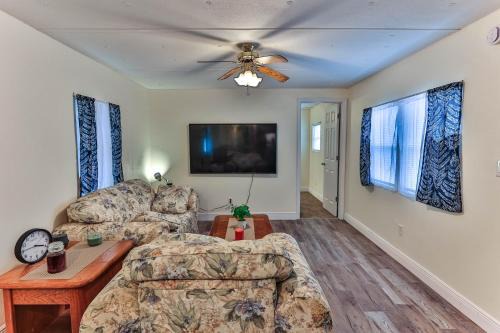 2BR + BBQ Near Silver Springs + Add-On Room