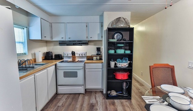 2BR House + RV Access + BBQ Near Silver Springs