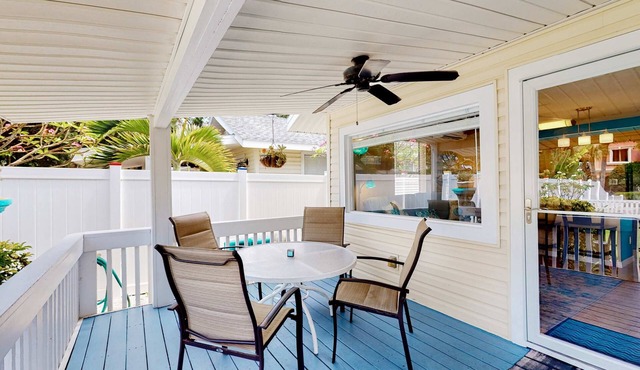 3 Cozy Cottages with Kitchens, AC & Shared Yard