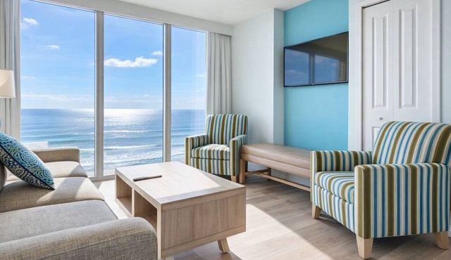 3 Family-Friendly Units w/Ocean Views + Beach Access + Onsite Pool in Daytona Beach