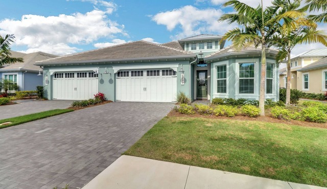 30-day minimum lease | Isles of Collier | 3 bedrooms | den with a pull-out couch | 2 baths in Naples