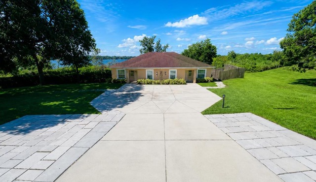 3BR 2BA Modern Spacious Lake Home 4Miles LEGOLAND - 1724