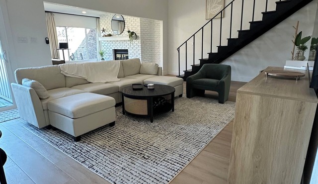 3BR 3 Miles to Beach Pet Friendly 2 King Beds Near Base & Pensacola