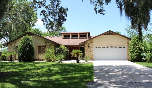 3BR Lakeview Jacuzzi Tub Sleeps 6