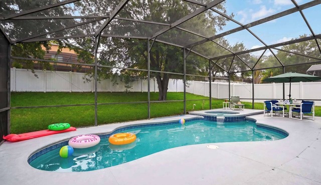 4BR Pool Home Near Disney w/Game Room & Resort